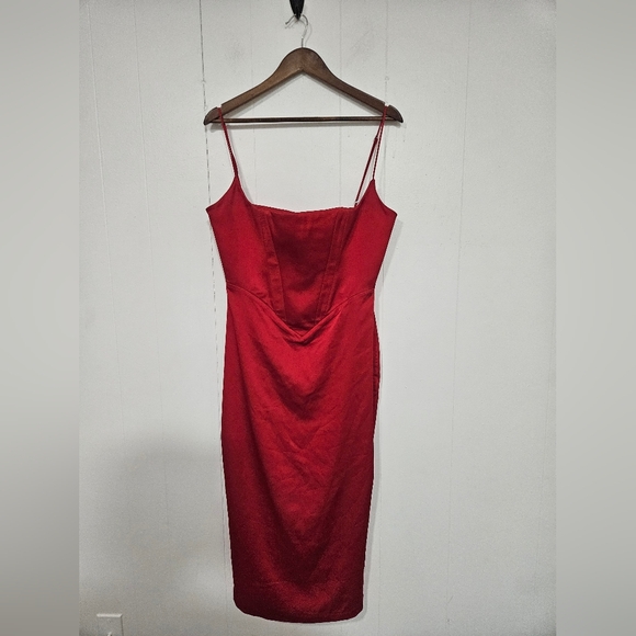 House of CB Anais Red Corset Midi Dress - Picture 4 of 10